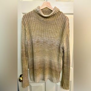 (5 for $25) Beige hombre sweater Brown Tan